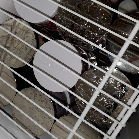 Bath and Body works candles 🕯❤🌸 - Picture 2 of 4